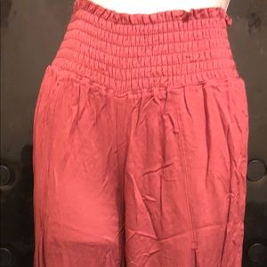 Cute pull on pants with slits